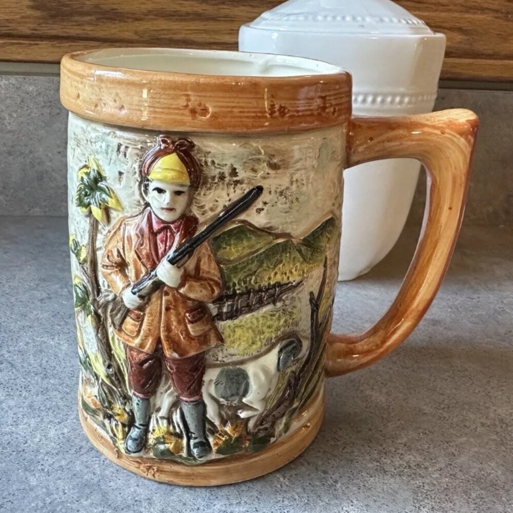 Vintage‎ Relpo Mug 1950's Hunter With Dog & Rifle Coffee Cup 5.5" Tall 6538